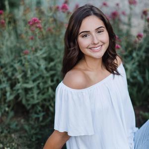 Meet your Posher, Lauren